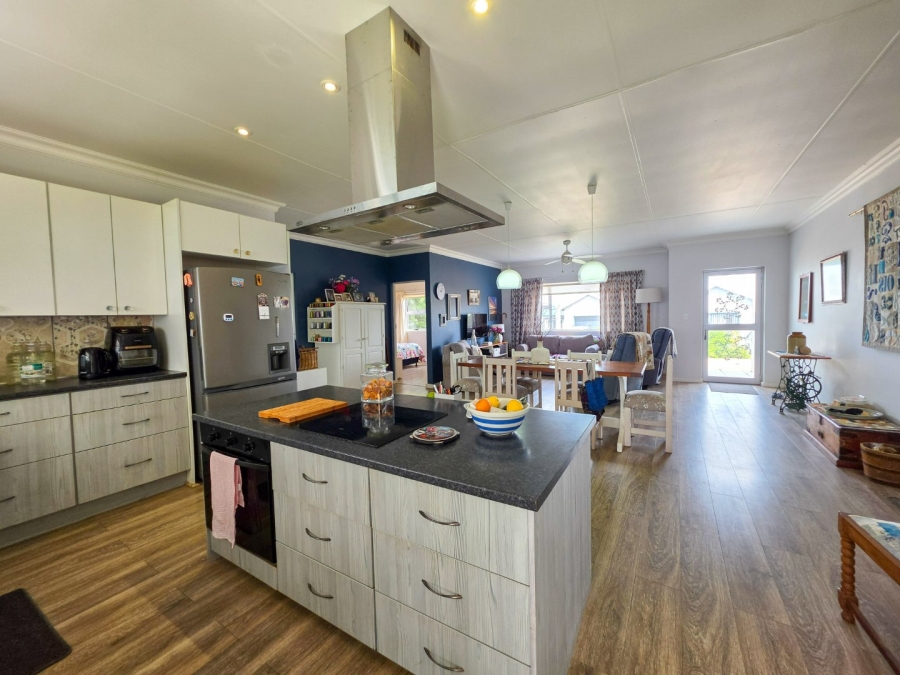 3 Bedroom Property for Sale in Stilbaai Wes Western Cape